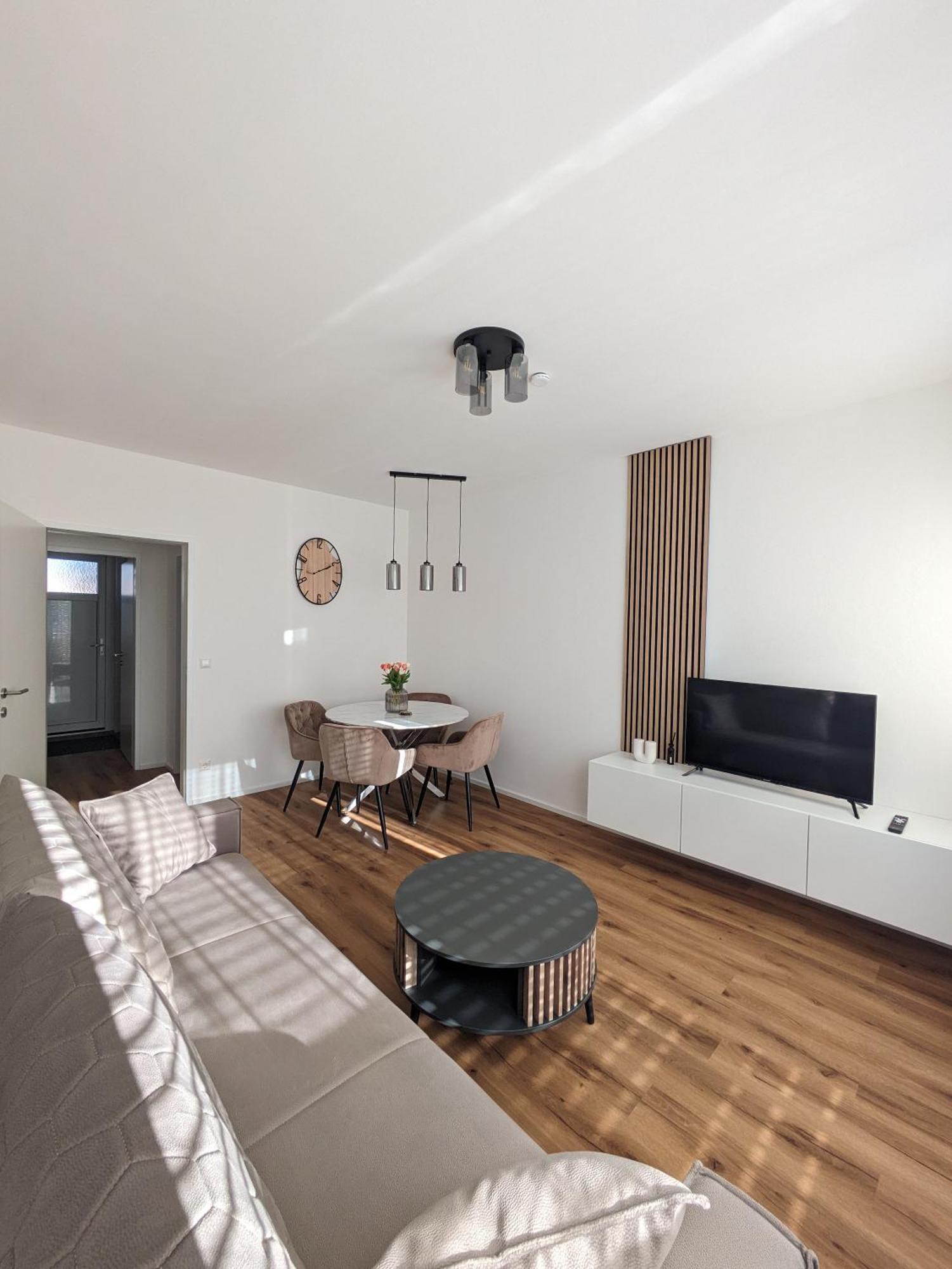 Charmante Ferienwohnung In 菲拉赫 外观 照片